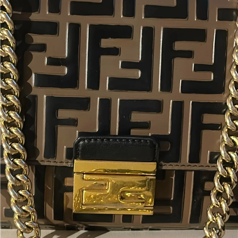 Fendi Kan U Shoulder Bag Zucca Embossed✨ - Picture 7 of 16